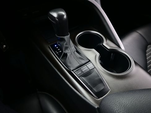 Used 2024 Toyota Camry SE FWD image 21