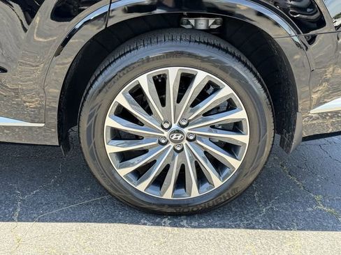 Used 2025 Hyundai Palisade Calligraphy FWD image 17