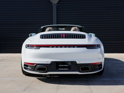Certified 2022 Porsche 911 Carrera image 6