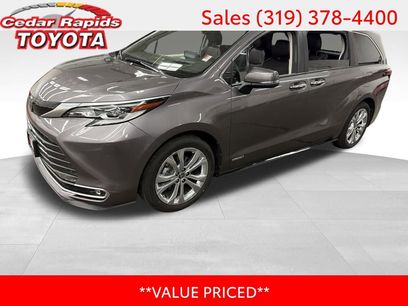 Certified 2021 Toyota Sienna Platinum