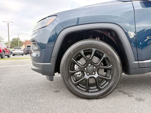 New 2026 Jeep Compass Latitude AWD/4WD image 10