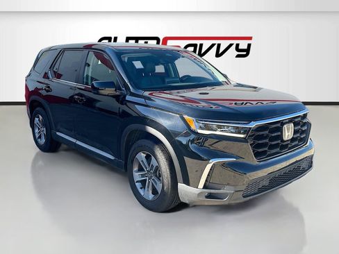 Used 2025 Honda Pilot EX-L image 1