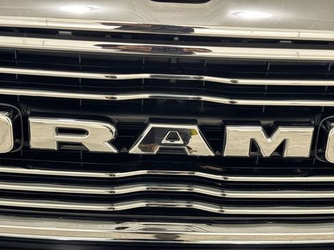 Used 2020 RAM 1500 Laramie AWD/4WD image 32