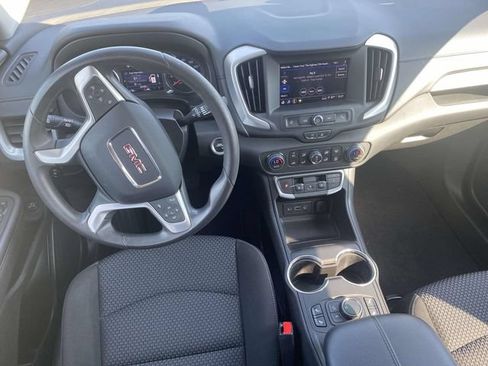 Certified 2024 GMC Terrain SLE w/ Driver Convenience Package FWD image 10