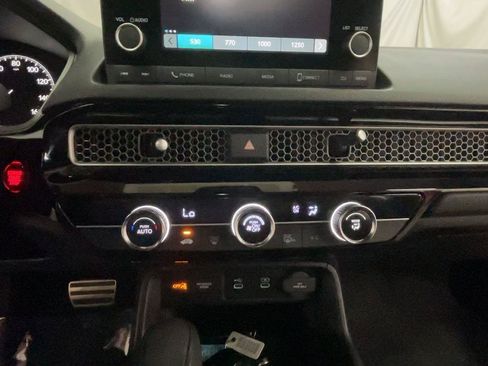 Certified 2025 Honda Civic Sport image 37