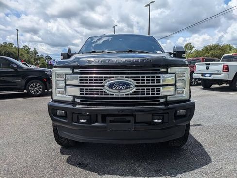 Used 2017 Ford F250 Platinum w/ Platinum Ultimate Package AWD/4WD image 9