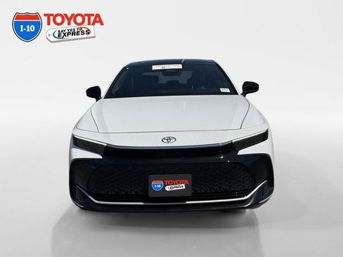 Certified 2026 Toyota Crown w/ Carpet Mat Package (TMS) AWD/4WD image 8