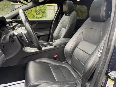 Used 2018 Jaguar XF S image 13