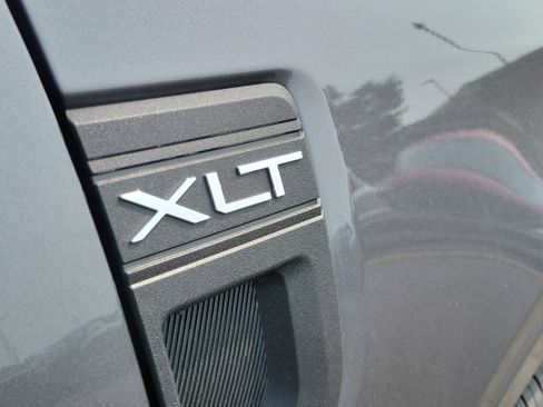 New 2025 Ford Maverick XLT w/ XLT Luxury Package image 6