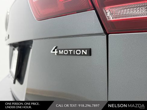 Used 2024 Volkswagen Tiguan SE R-Line AWD/4WD image 11