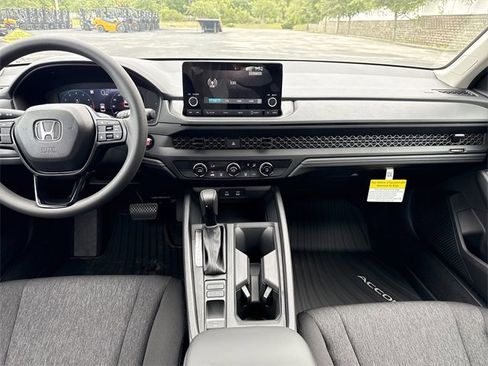 New 2025 Honda Accord LX image 17