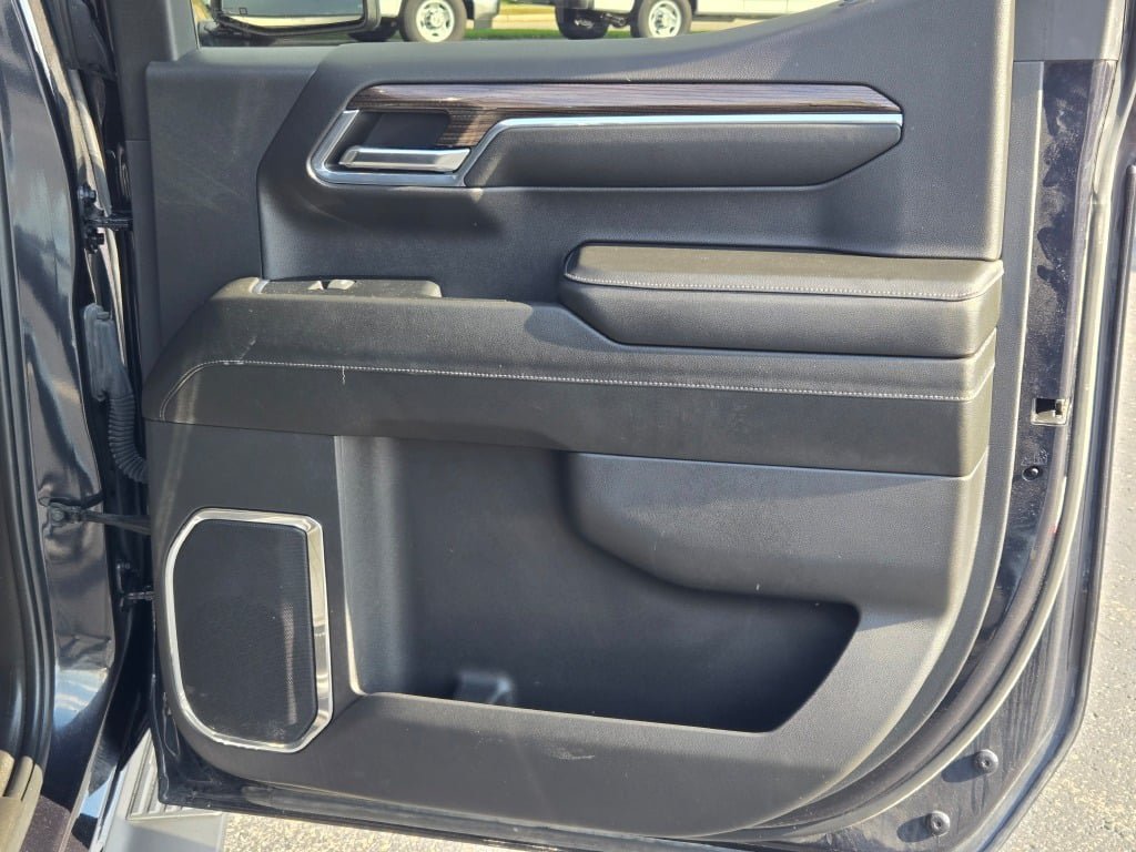 Used 2024 Chevrolet Silverado 1500 RST w/ Convenience Package II AWD/4WD image 9