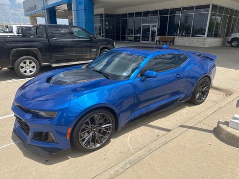 Used 2017 Chevrolet Camaro ZL1 RWD image 1