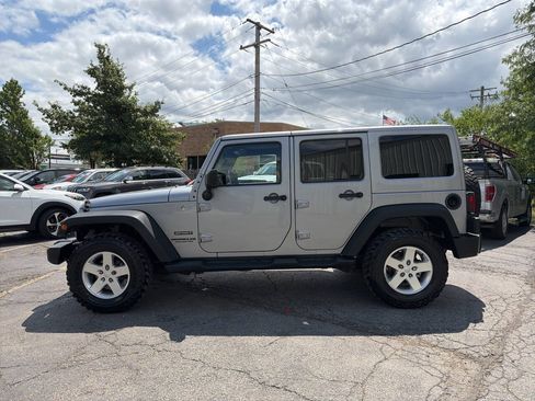 Used 2015 Jeep Wrangler Unlimited Sport w/ Quick Order Package 24S AWD/4WD image 3
