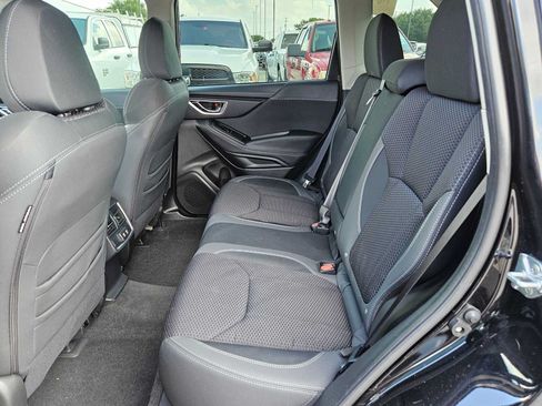 Used 2024 Subaru Forester Premium AWD/4WD image 14