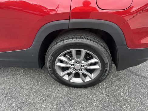 Certified 2024 GMC Terrain SLT AWD/4WD image 5