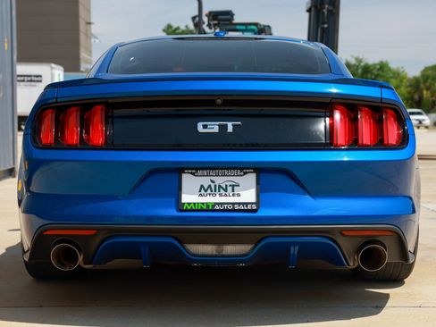 Used 2017 Ford Mustang GT Premium w/ Enhanced Security Package RWD image 11