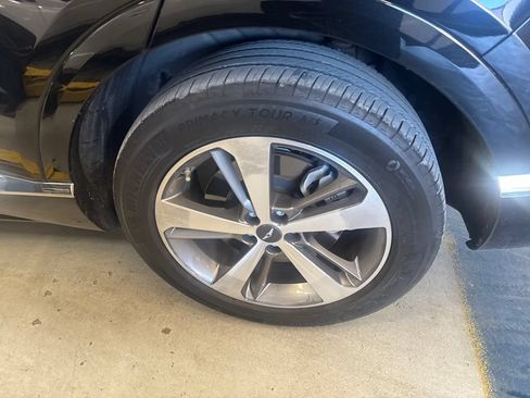 Used 2023 Genesis GV80 2.5T w/ Prestige 20" Package AWD/4WD image 8