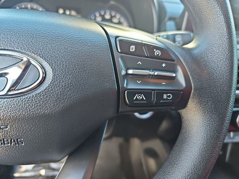Used 2022 Hyundai Kona SEL w/ Cargo Package image 18