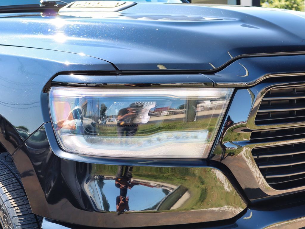 Used 2023 RAM 1500 Laramie AWD/4WD image 10