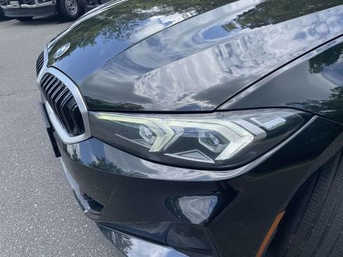 Used 2023 BMW 330i xDrive Sedan w/ Premium Package AWD/4WD image 4