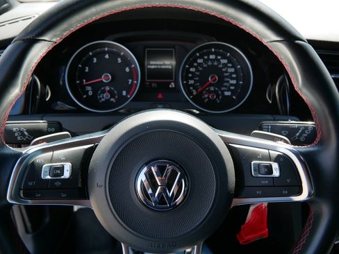 Used 2020 Volkswagen GTI S image 24