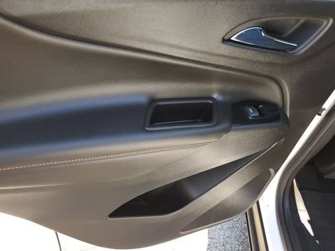 Used 2022 Chevrolet Equinox Premier AWD/4WD image 16