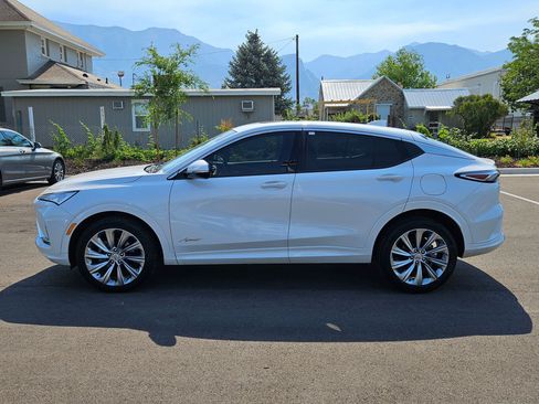 Used 2025 Buick Envista Avenir FWD image 11