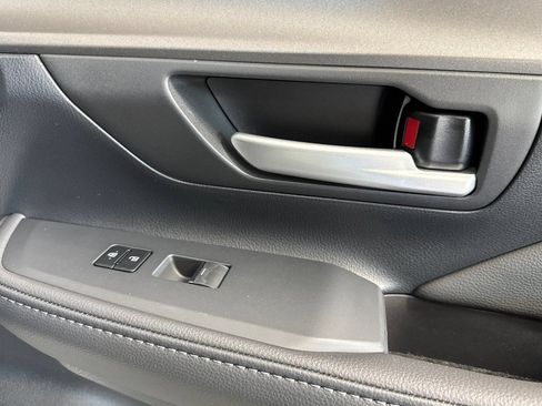 New 2026 Toyota Grand Highlander FWD image 21