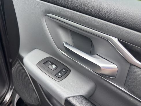 Used 2019 RAM 1500 Big Horn AWD/4WD image 14
