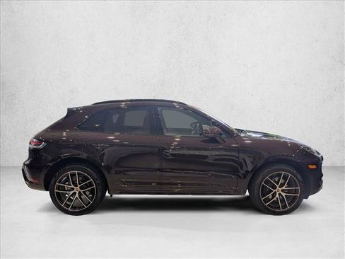 Used 2026 Porsche Macan AWD/4WD image 4