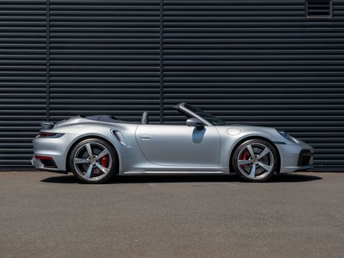 Certified 2022 Porsche 911 Turbo AWD/4WD image 9