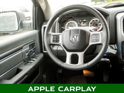 Used 2022 RAM 1500 Classic SLT image 9