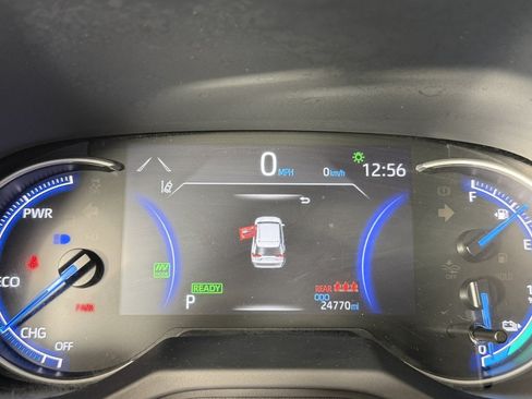 Used 2024 Toyota RAV4 SE w/ Weather & Moonroof Package AWD/4WD image 18