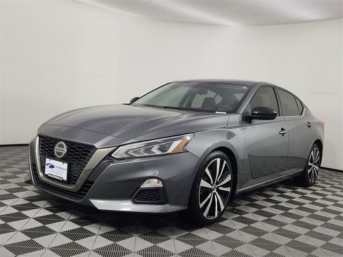 Used 2019 Nissan Altima 2.5 SR image 1
