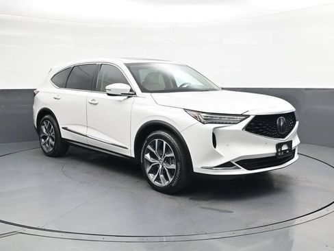 Used 2024 Acura MDX SH-AWD w/ Technology Package image 2