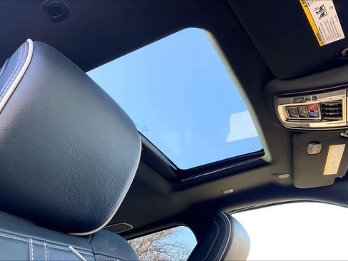 Used 2022 RAM 2500 Limited w/ Night Edition image 13