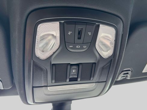 Used 2022 RAM 1500 Big Horn AWD/4WD image 28