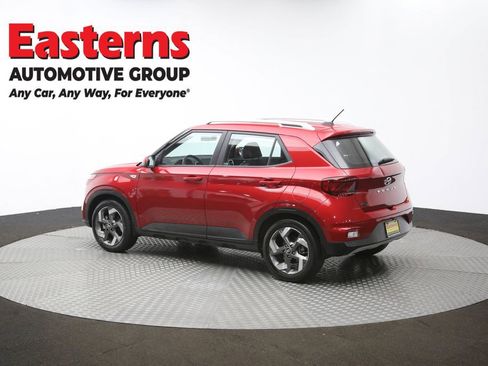 Used 2023 Hyundai Venue Limited image 64