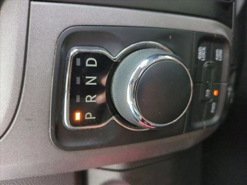 Used 2015 RAM 1500 Express image 10