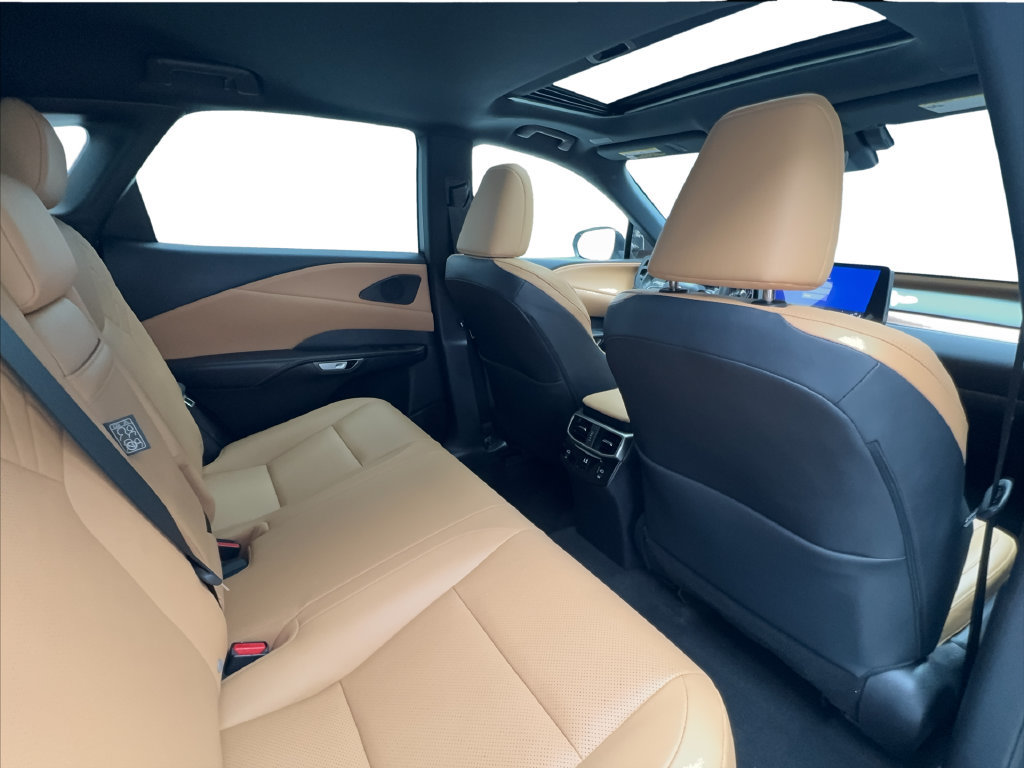 Used 2023 Lexus RX 350 Premium w/ Cold Area Package FWD image 30