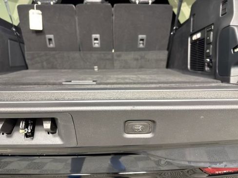 New 2025 Lincoln Navigator L Reserve w/ Jet Appearance Package image 31