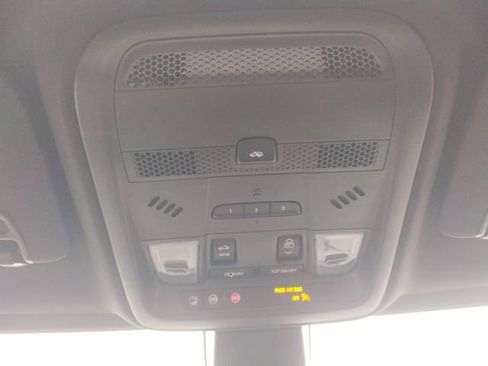 Used 2021 Cadillac XT5 Premium Luxury image 41