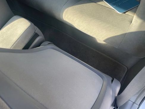 Used 2011 Honda Civic LX image 27