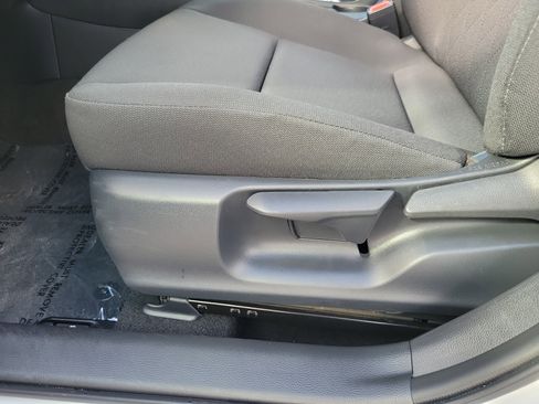 Used 2025 Toyota Corolla LE image 11