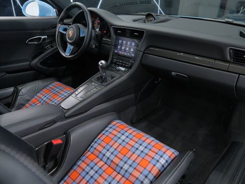 Used 2018 Porsche 911 GT3 RWD image 35
