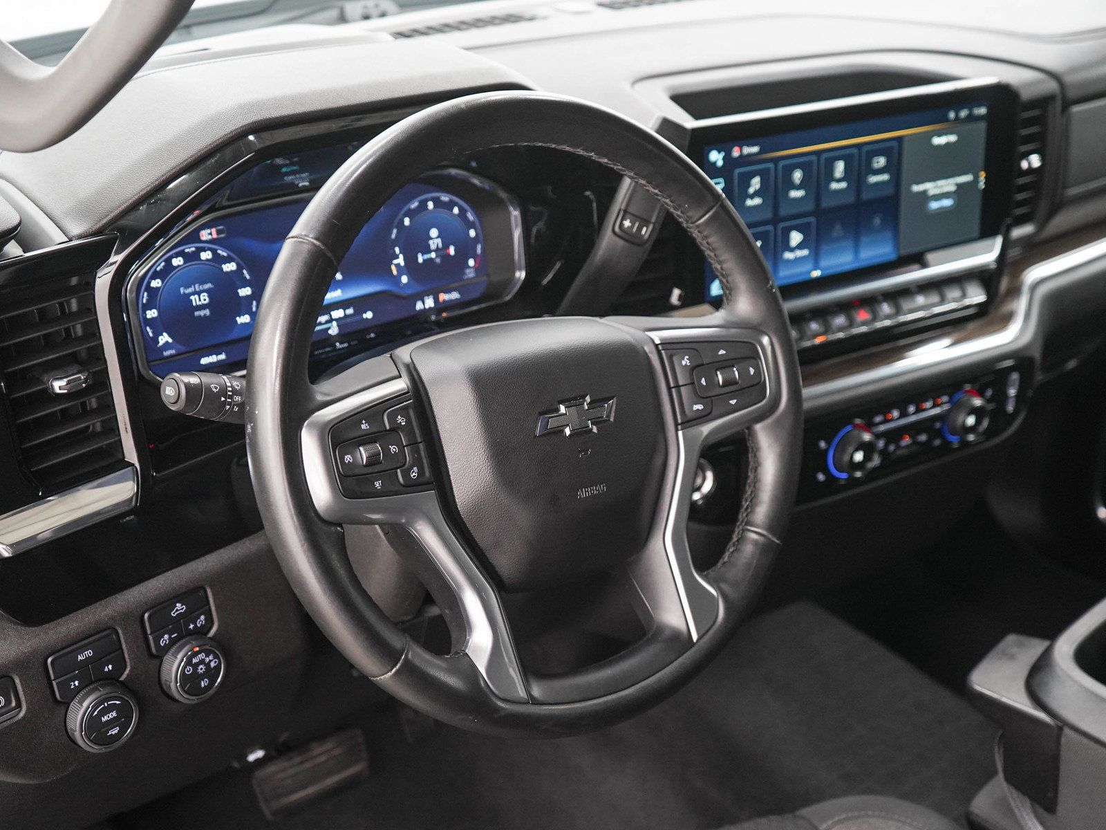 Used 2024 Chevrolet Silverado 1500 RST w/ Protection Package AWD/4WD image 19