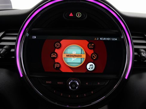 Used 2019 MINI Cooper S image 33