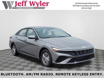 Used 2025 Hyundai Elantra SE