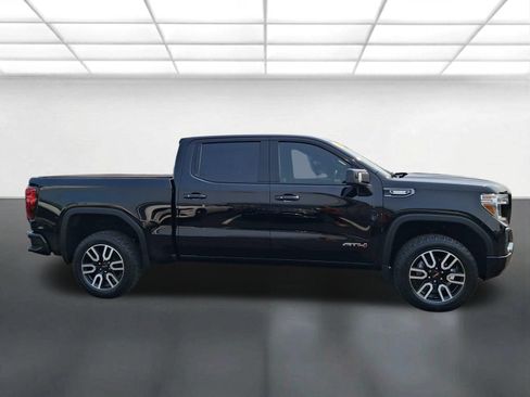 Used 2021 GMC Sierra 1500 AT4 w/ AT4 Preferred Package AWD/4WD image 2